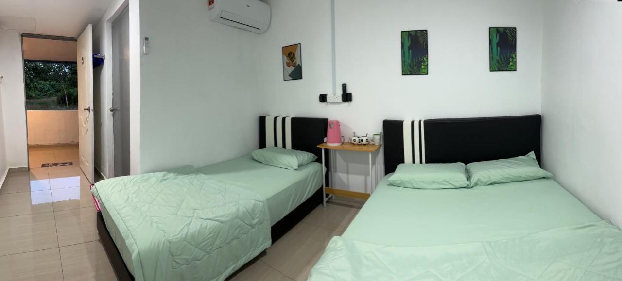 Sungai Endau Bilik Homestay クアラ・ロンピン エクステリア 写真
