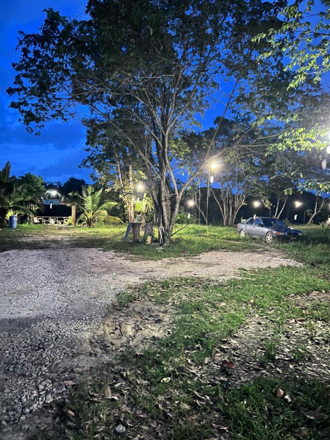 Sungai Endau Bilik Homestay クアラ・ロンピン エクステリア 写真