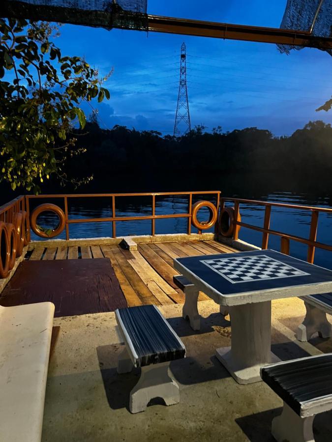 Sungai Endau Bilik Homestay クアラ・ロンピン エクステリア 写真