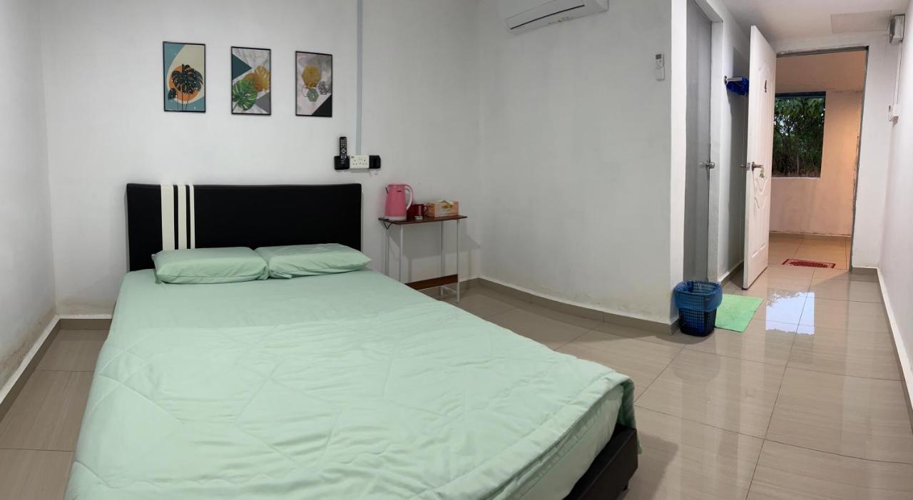 Sungai Endau Bilik Homestay クアラ・ロンピン エクステリア 写真